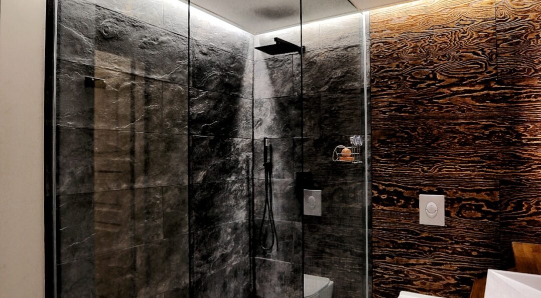 32.Vanaturu Kael 2 walk-in shower