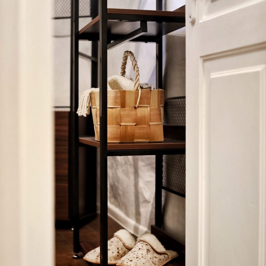 26.Vanaturu Kael 2 -bedroom walk-in wardrobe