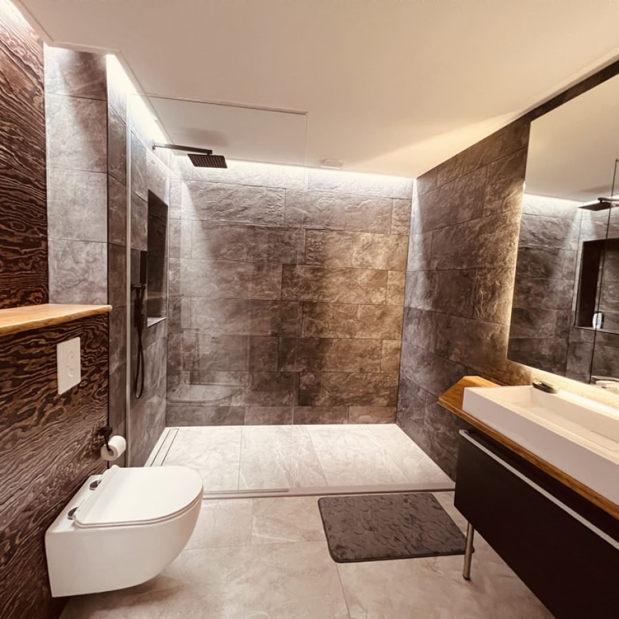 6F900AD7-8F6E-4F6E-8665-9B9EE9367E55_1_105_c