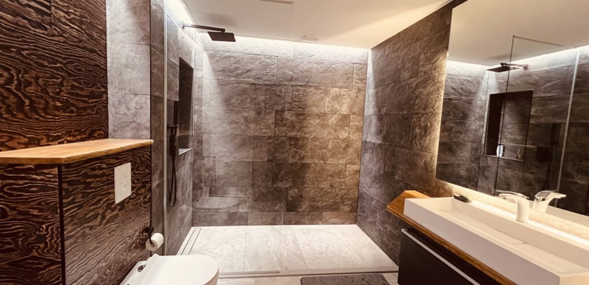 6F900AD7-8F6E-4F6E-8665-9B9EE9367E55_1_105_c